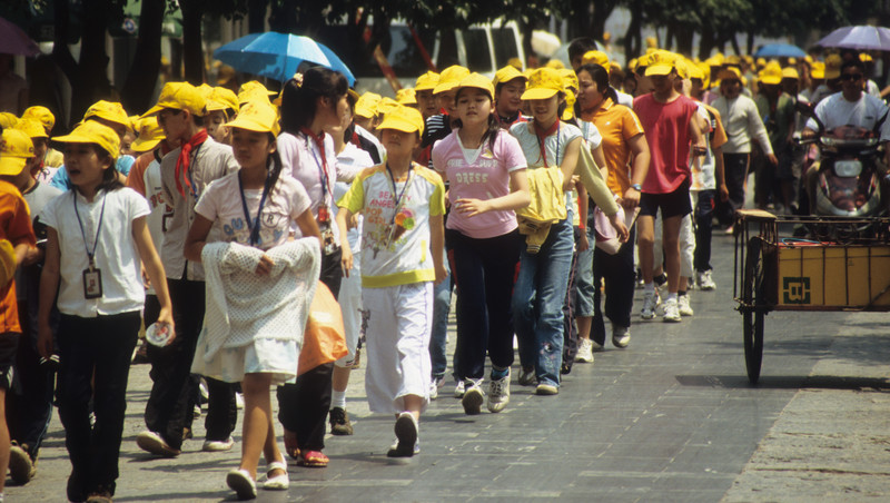 Students in yellow