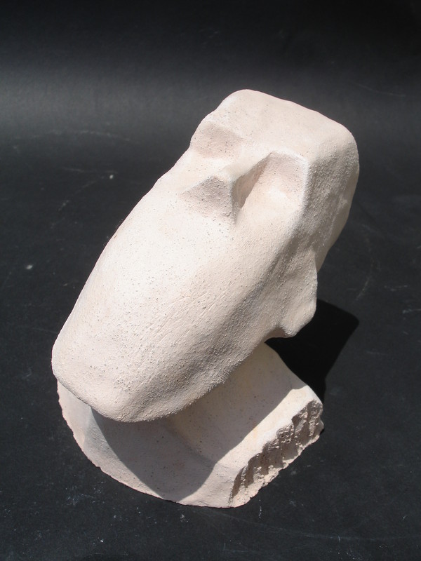 Reclining Head | 20cm baked clay