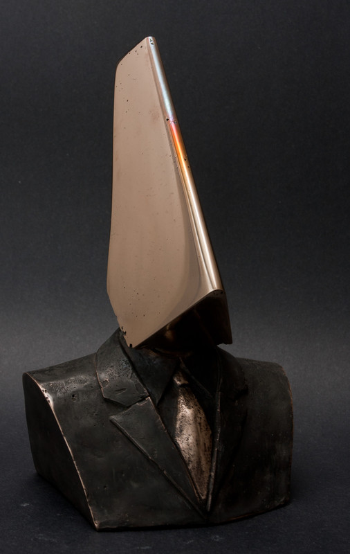 Conqueror | 21cm Bronze