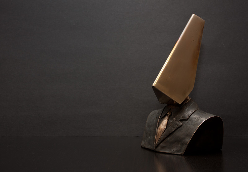 Conqueror | 21cm Bronze