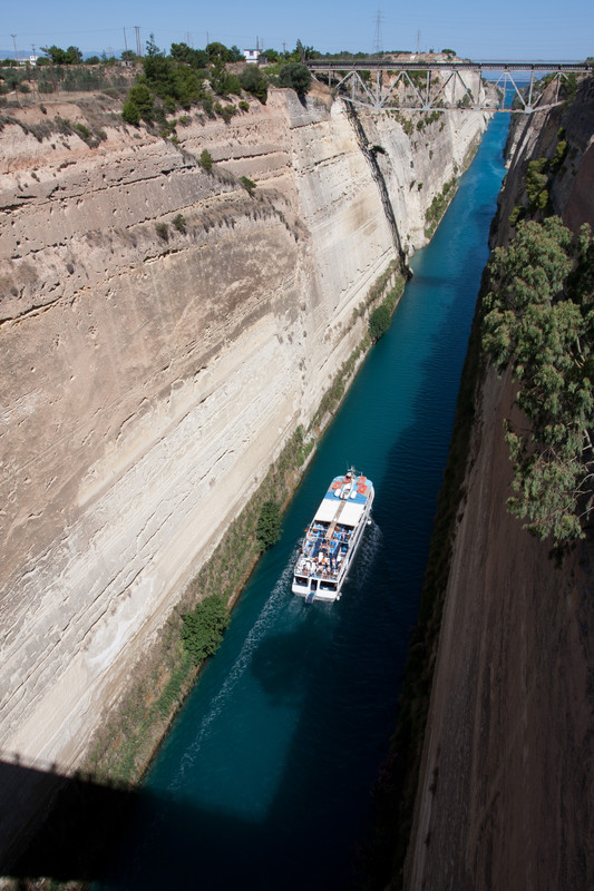 Korinthos Canal