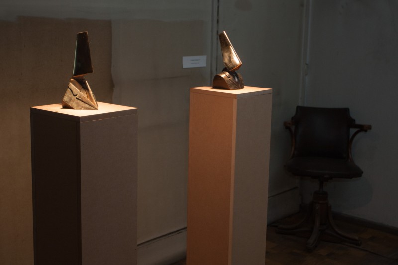 Divide & Conquer | 22 & 21cm Bronze